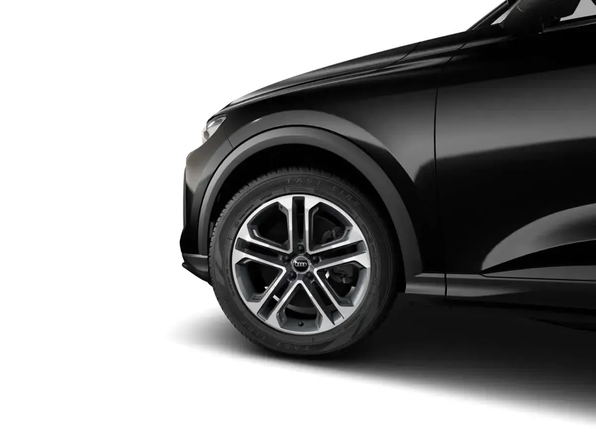 Second-hand Audi Q5 Sport 204 CP (150 kW) 2025 Negru SUV