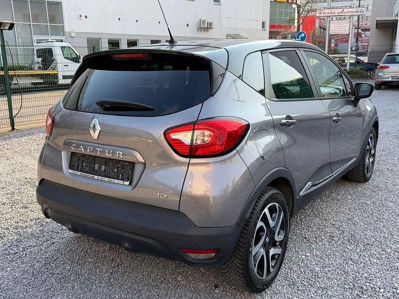 Gebraucht Renault Captur Dynamique 120 PS (88 kW) 2015 Schwarz SUV