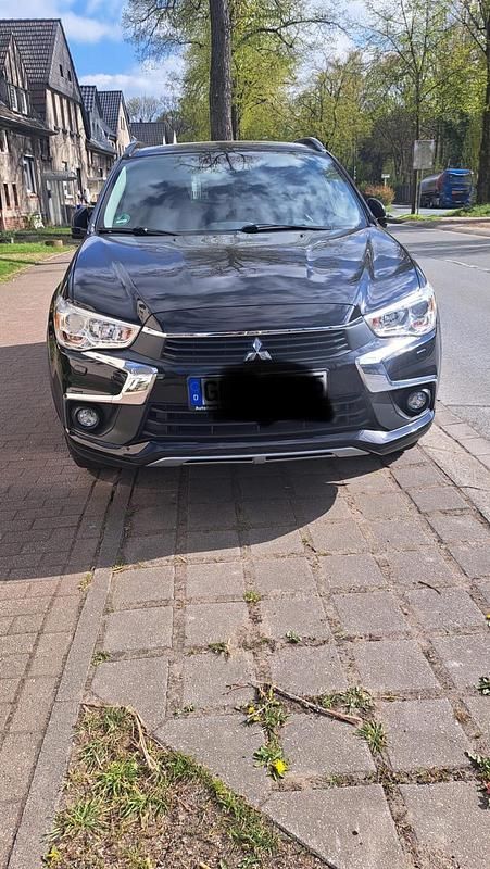 Schwarz Gebraucht 2017 Mitsubishi ASX SUV | 11.200 € (Fairer Preis) - Bild 1/4