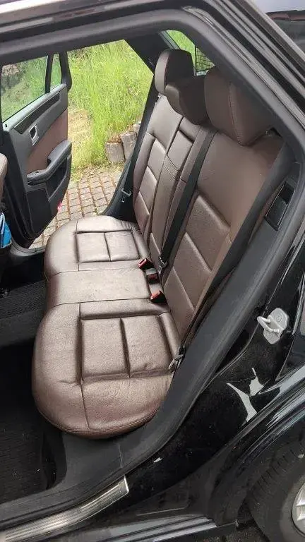 Gebraucht Mercedes E350 Avantgarde 231 PS (169 kW) 2010 Schwarz Kombi