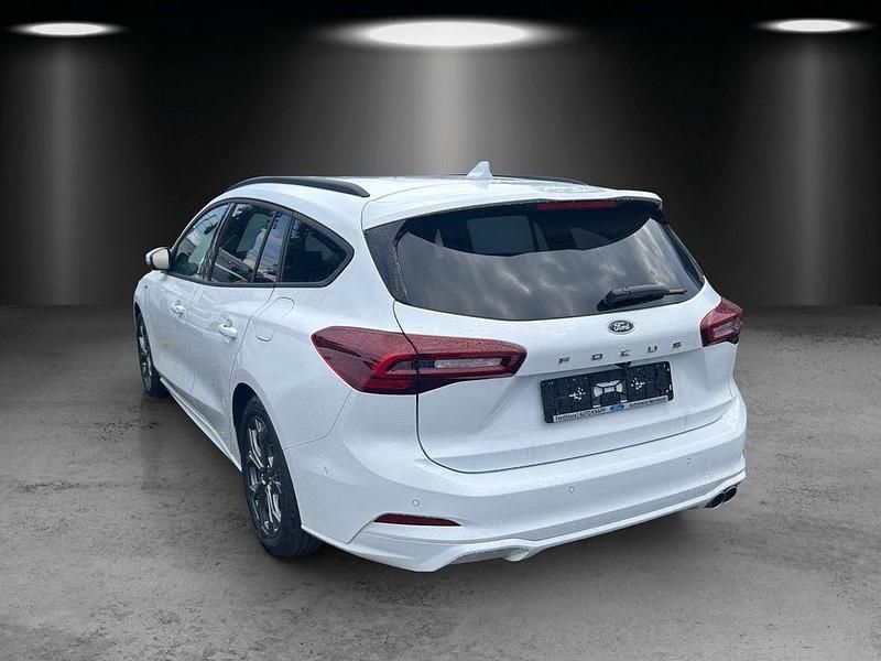 Neu Ford Focus ST-Line 125 PS (91 kW) 2025 Weiß Limousine