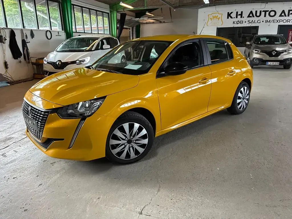Gebraucht Peugeot 208 Active 75 PS (55 kW) 2022 Gelb Kleinwagen