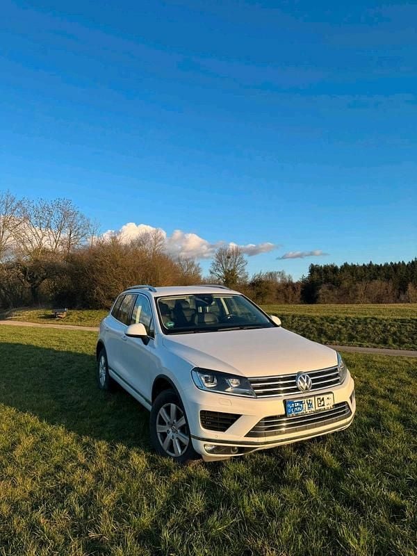 Gebraucht VW Touareg 204 PS (150 kW) 2017 Weiß SUV