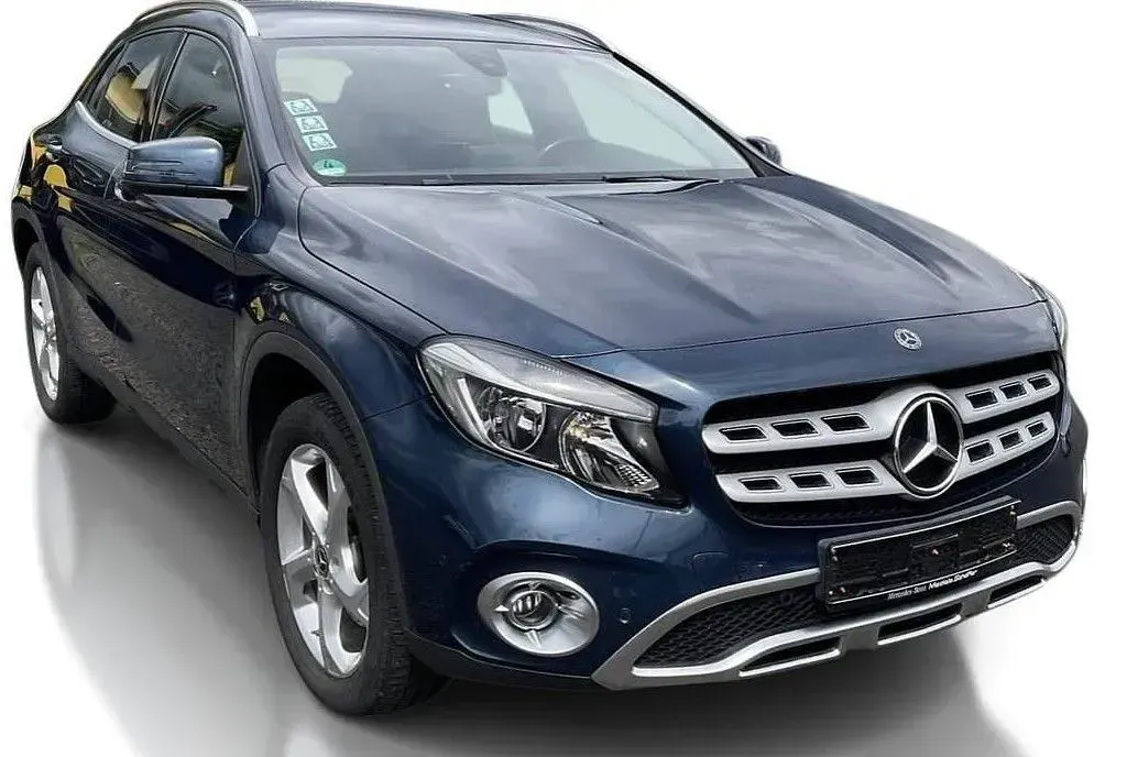 Gebraucht Mercedes GLA220 184 PS (135 kW) 2019 Blau SUV