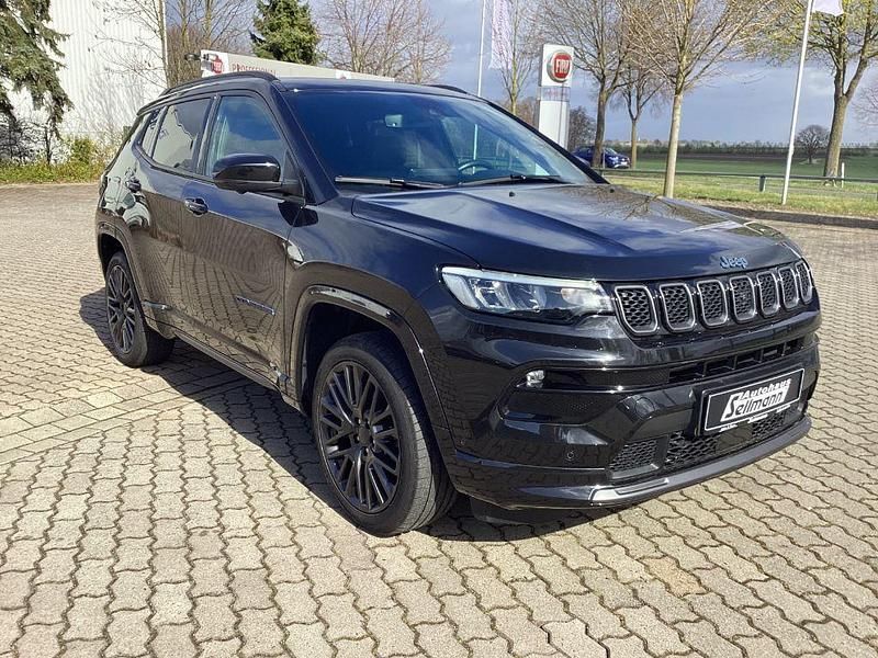 Gebraucht Jeep Compass 241 PS (177 kW) 2022 Schwarz SUV