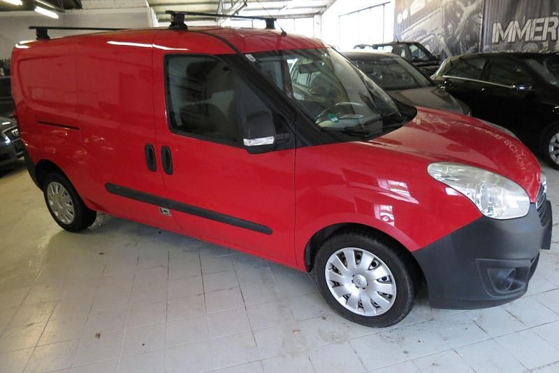 Gebraucht Opel Combo 90 PS (66 kW) 2014 Rot Van / Kleinbus