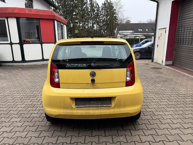 Gebraucht Skoda Citigo 60 PS (44 kW) 2015 Gelb Kleinwagen