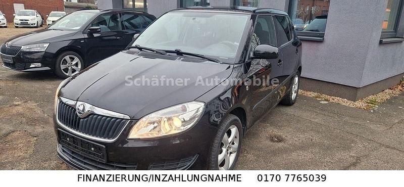 Gebraucht Skoda Fabia Ambition 60 PS (44 kW) 2013 Schwarz Limousine