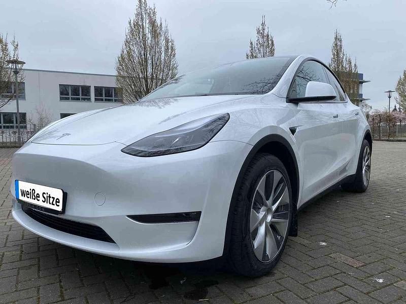 Weiß Gebraucht 2022 Tesla Model Y SUV | 39.000 € (Fairer Preis) - Bild 1/4