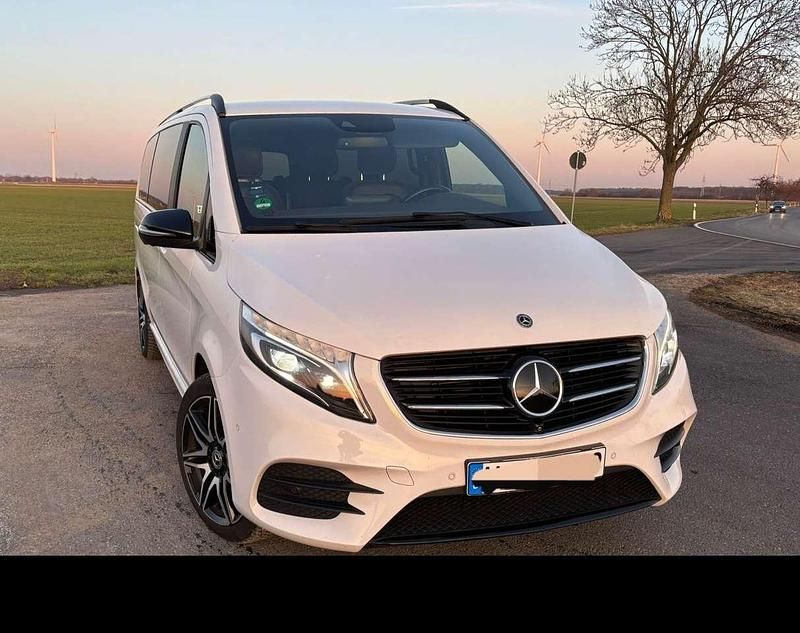 Gebraucht Mercedes V220 Edition 190 PS (139 kW) 2018 Weiß Van / Kleinbus