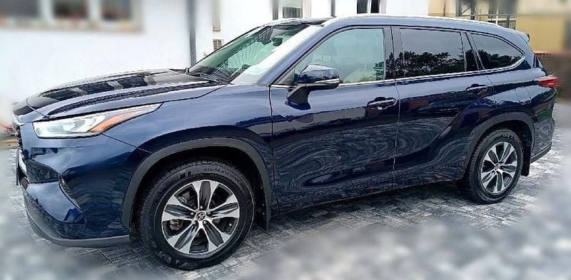 Gebraucht Toyota Highlander 292 PS (214 kW) 2022 Blau SUV