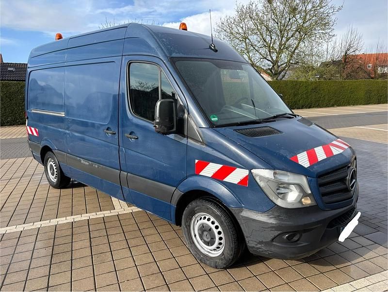 Gebraucht Mercedes Sprinter 160 PS (117 kW) 2018 Blau Van