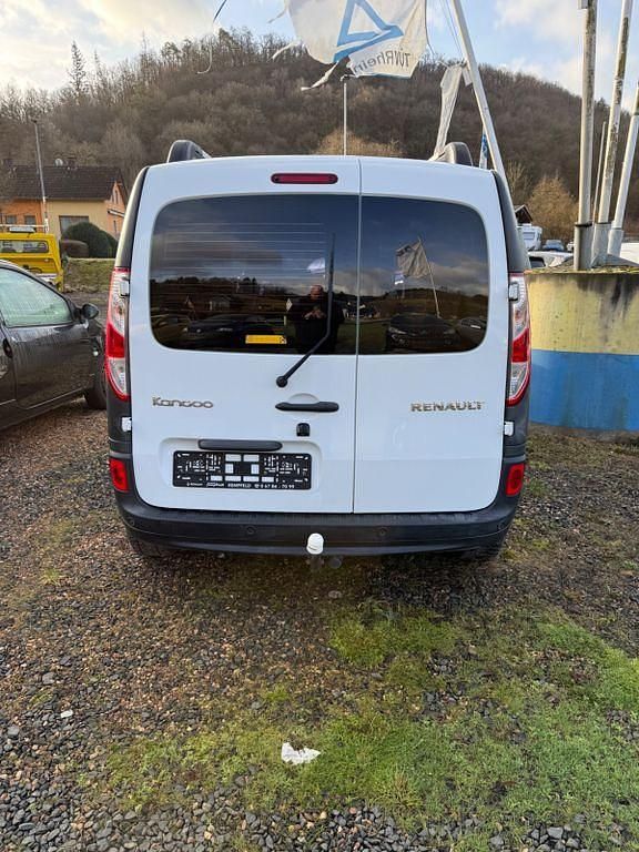 Second-hand Renault Kangoo 110 CP (80 kW) 2017 Alb Monovolum