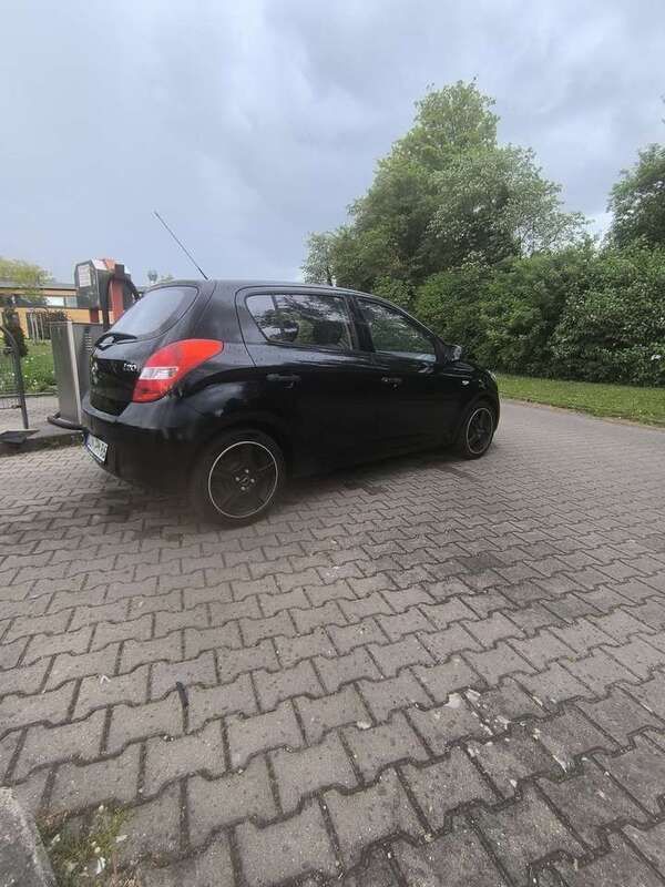 Gebraucht 2010 Hyundai i20 Edition+ Limousine | 2.700 € (Fairer Preis) - Bild 1/4