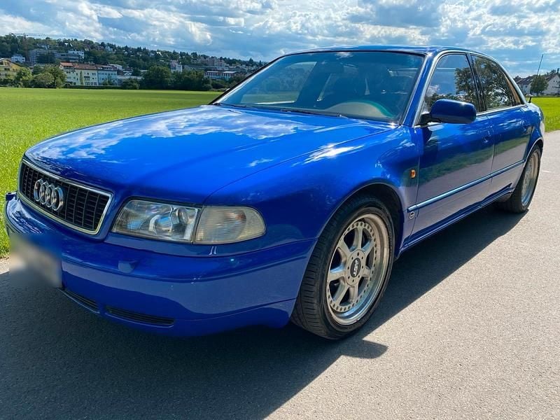 Second-hand Audi S8 340 CP (250 kW) 1997 Albastru Berlinǎ