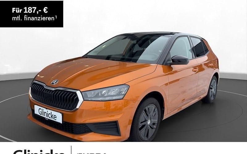 Gebraucht Skoda Fabia Ambition 95 PS (69 kW) 2022 Phoenix orange metallic Kleinwagen