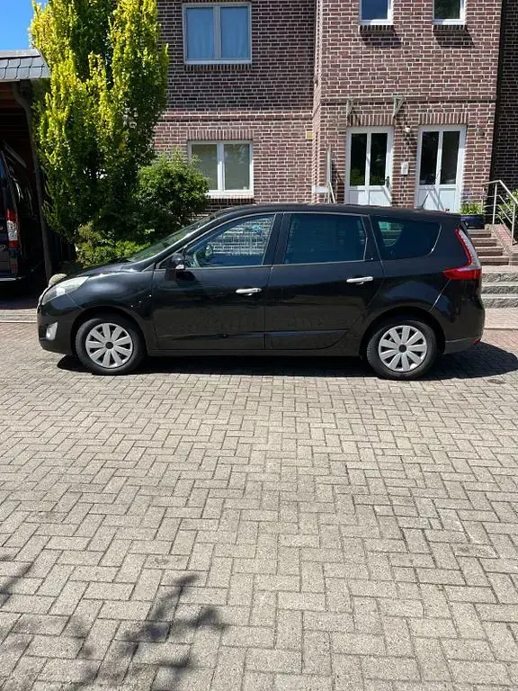 Gebraucht Renault Grand Scénic III Expression 110 PS (80 kW) 2010 Schwarz Van / Kleinbus