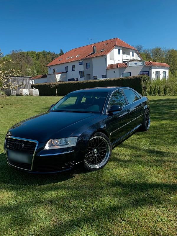 Gebraucht Audi S8 280 PS (205 kW) 2005 Blau Limousine
