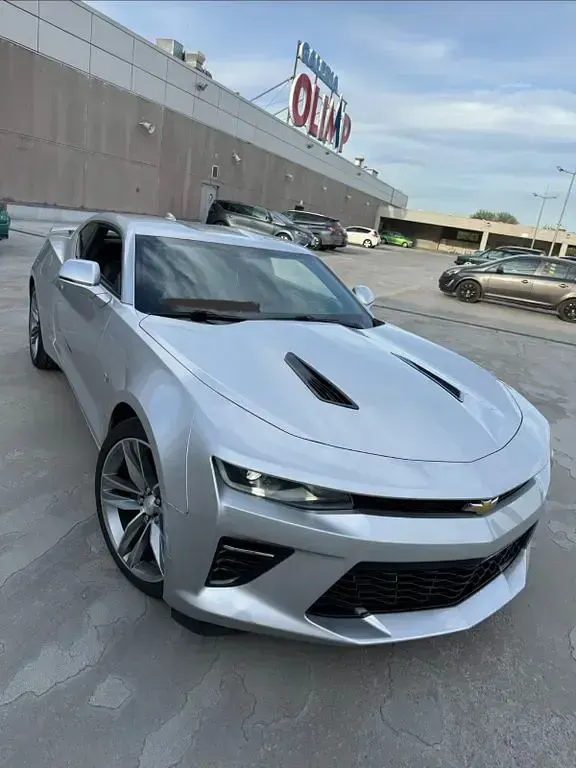 Gebraucht Chevrolet Camaro 453 PS (333 kW) 2018 Silber