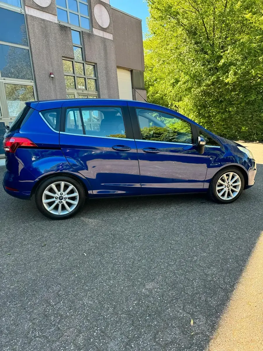 Gebraucht Ford B-MAX 125 PS (91 kW) 2015 Blau Van / Kleinbus