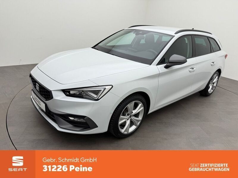 White metallic Gebraucht 2024 Seat Leon FR Kombi | 28.600 € (Fairer Preis) - Bild 1/4