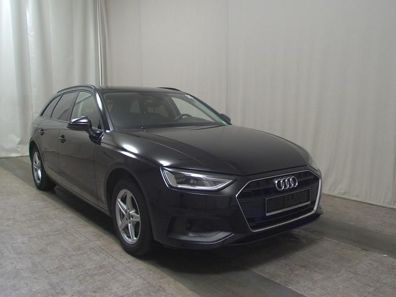 Gebraucht Audi A4 Ambiente 163 PS (119 kW) 2023 Schwarz Kombi
