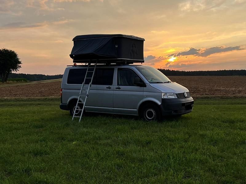 Używany VW Caravelle 131 KM (96 kW) 2008 Srebrny Van