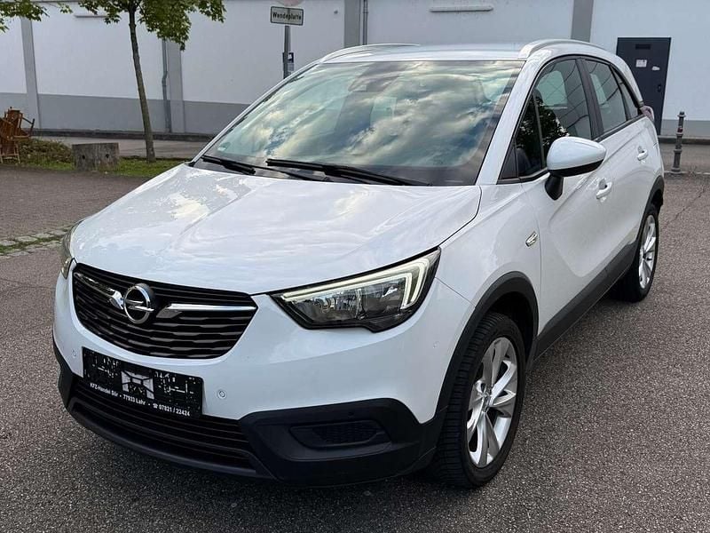 Schneeweiss/olympic/summit whi Gebraucht 2020 Opel Crossland X Edition SUV | 13.499 € (Superpreis) - Bild 1/4