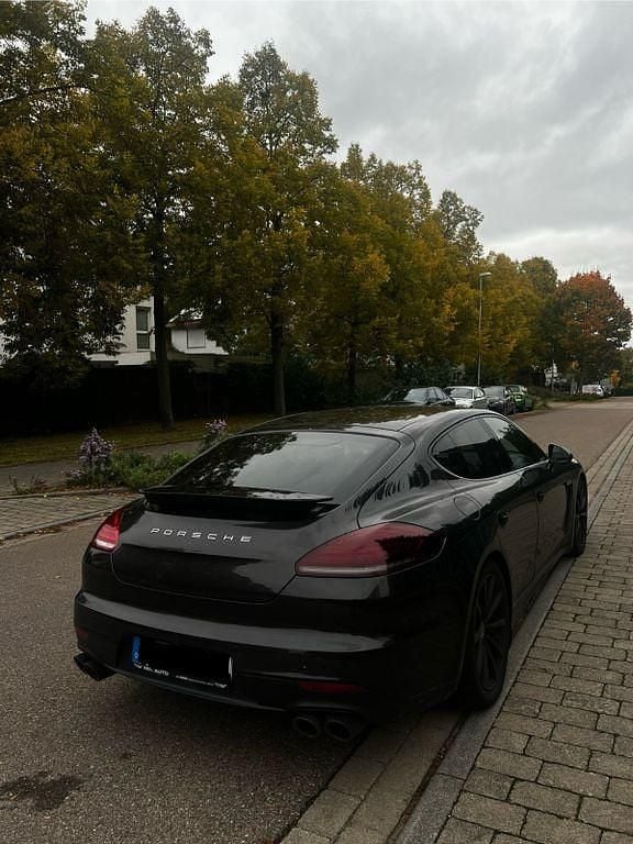 Schwarz Gebraucht 2015 Porsche Panamera Limousine | 35.000 € (Teuer) - Bild 1/4