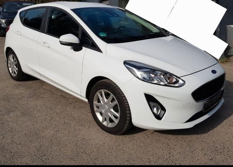 Gebraucht Ford Fiesta Trend 86 PS (63 kW) 2018 Weiß Kleinwagen