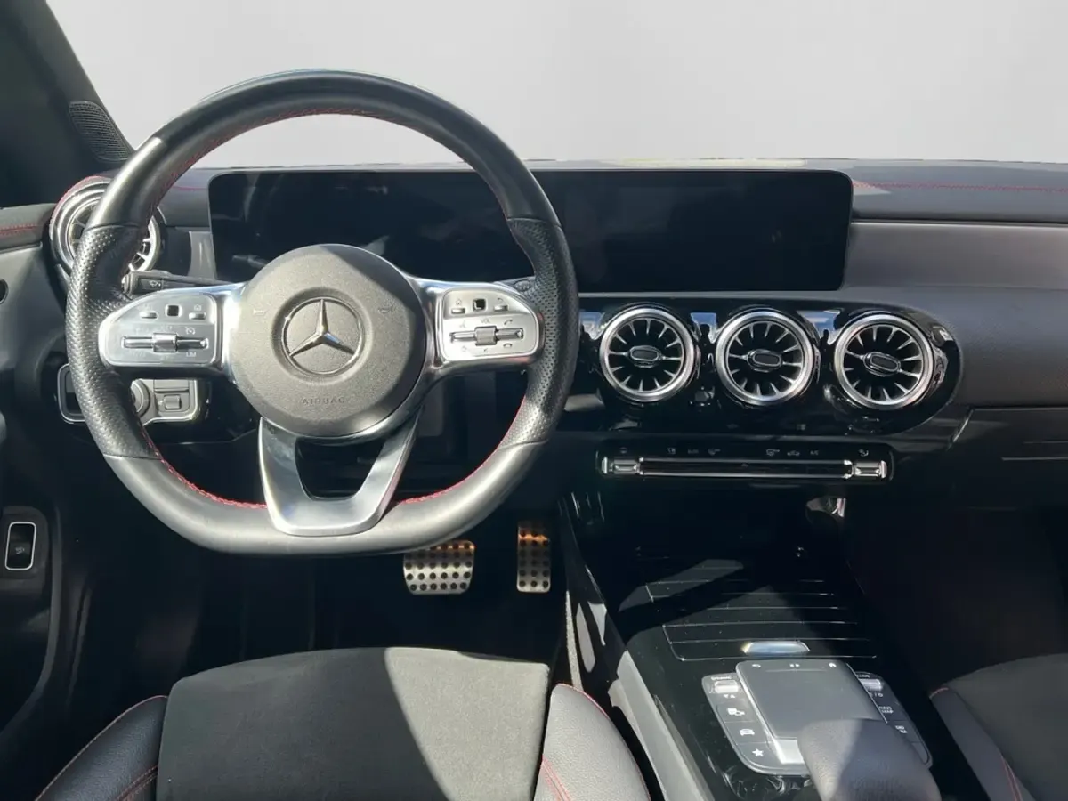 Gebraucht Mercedes CLA200 AMG 120 PS (88 kW) 2022 Digitalweiß Coupé