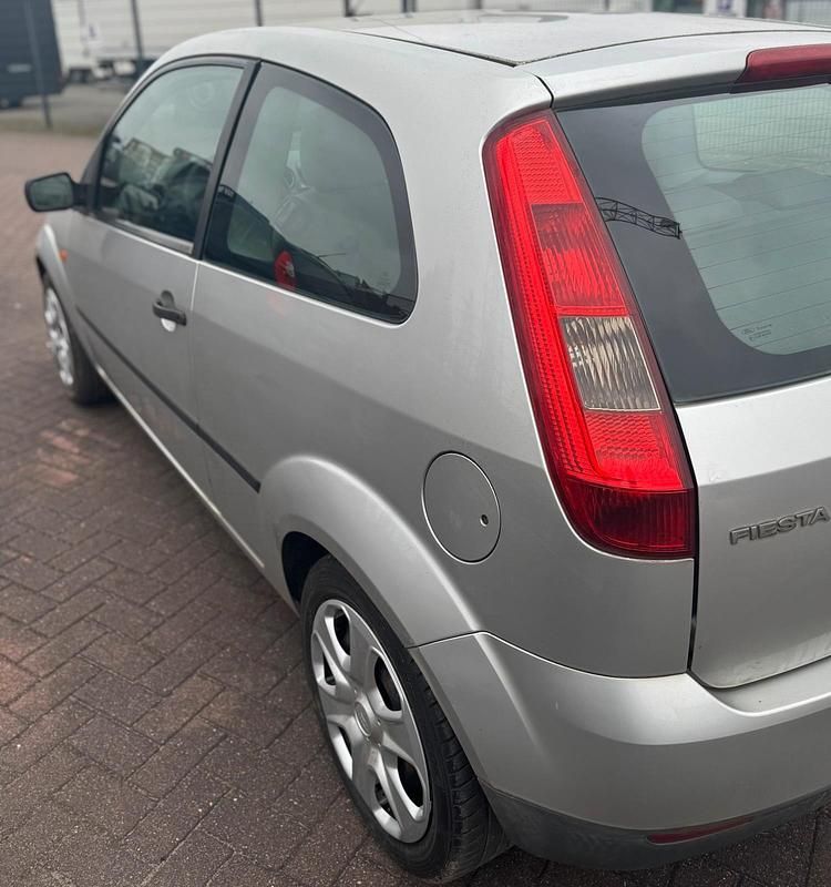 Gebraucht Ford Fiesta 69 PS (50 kW) 2003 Kleinwagen