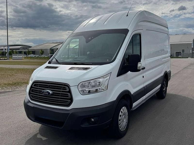 Weiß Gebraucht 2015 Ford Transit Trend Abholung | 7.900 € - Bild 1/4