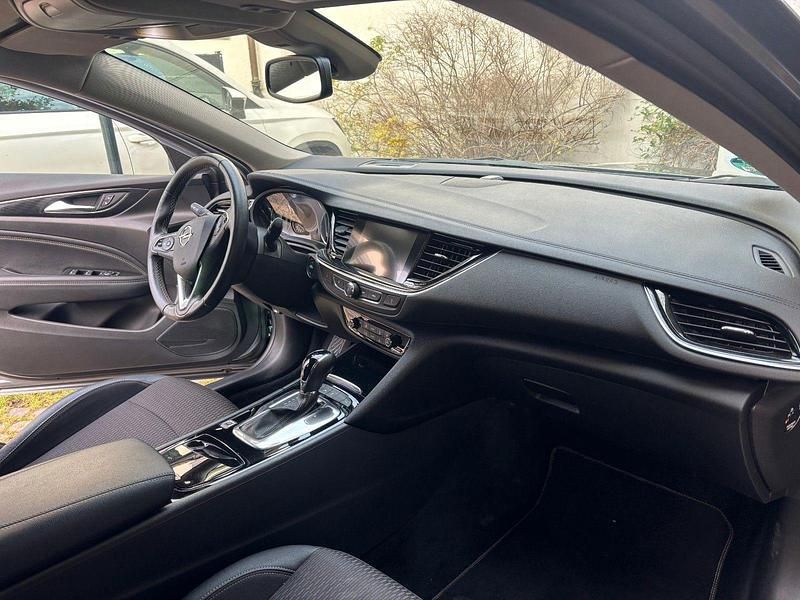 Gebraucht Opel Insignia Business 170 PS (125 kW) 2018 Grau Kombi