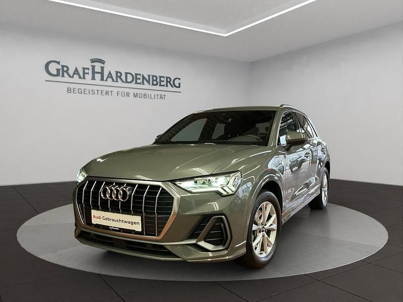 Gebraucht Audi Q3 S-Line 245 PS (180 kW) 2023 Chronosgrau metallic SUV