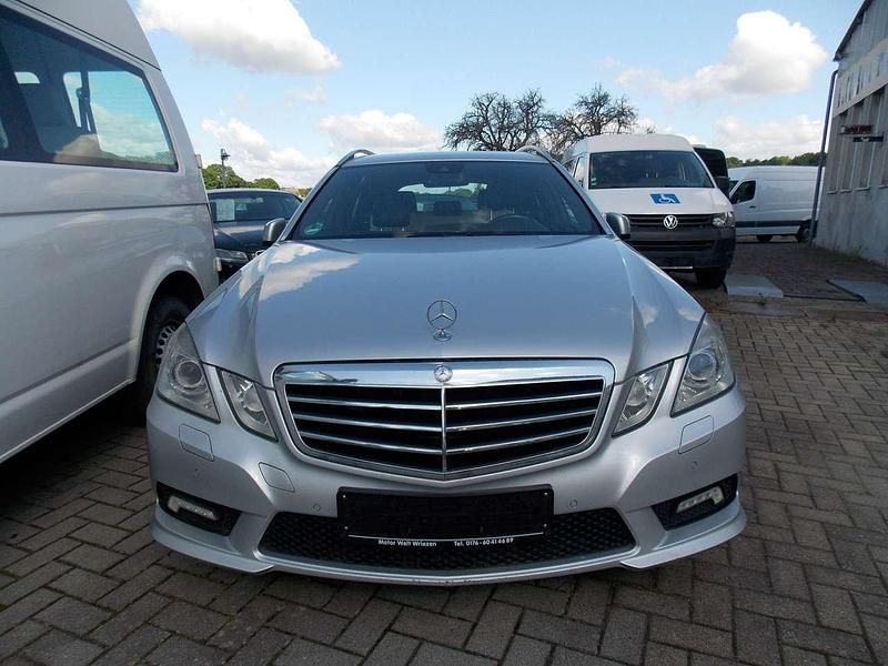 Gebraucht Mercedes E300 AMG 204 PS (150 kW) 2010 Iridiumsilber  metalliclack Kombi