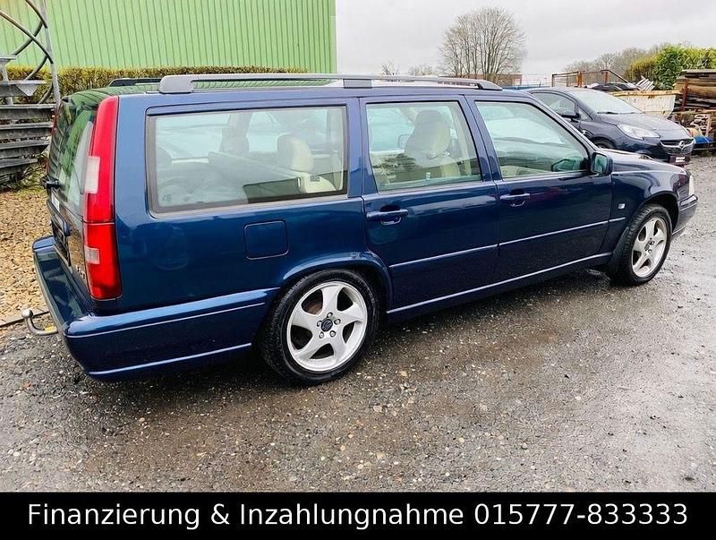 Gebraucht Volvo V70 170 PS (125 kW) 2000 Blau Kombi