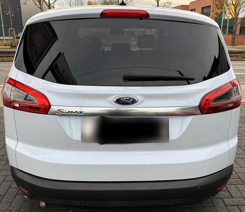 Gebraucht Ford S-MAX Titanium 163 PS (119 kW) 2012 Weiß Van / Kleinbus