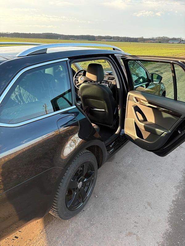 Gebraucht Skoda Octavia 105 PS (77 kW) 2014 Schwarz Kleinwagen