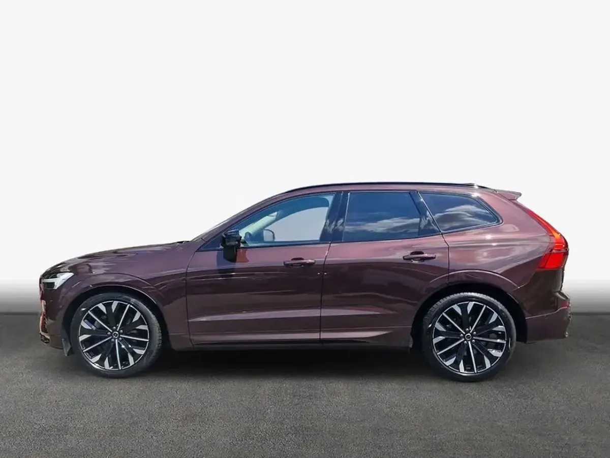 Gebraucht Volvo XC60 Ultra 250 PS (183 kW) 2025 Mulberry red metallic SUV