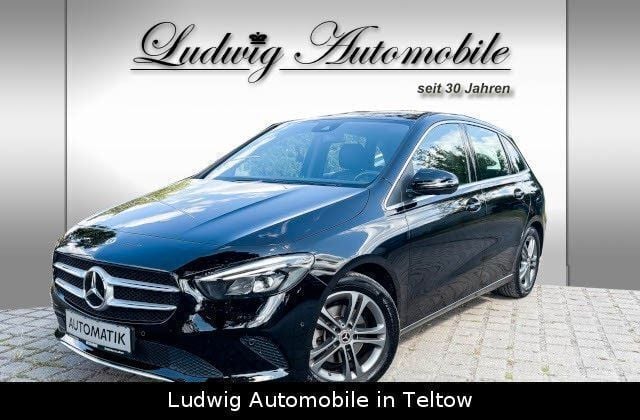 Schwarz Gebraucht 2020 Mercedes B200 Van / Kleinbus | 23.550 € (Fairer Preis) - Bild 1/4