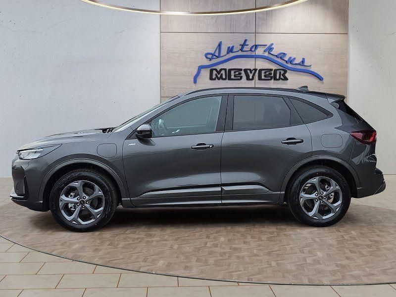 Neu Ford Kuga ST-Line 242 PS (177 kW) 2025 Grau SUV