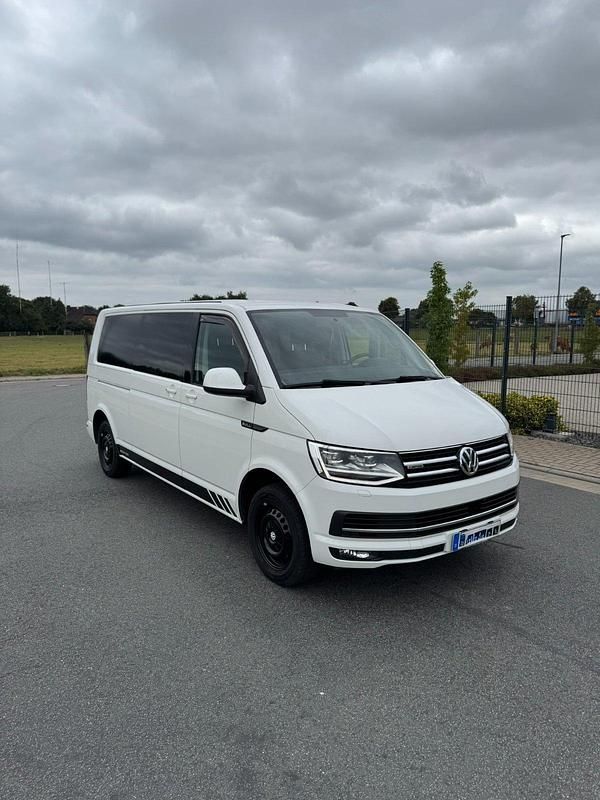Weiß Gebraucht 2015 VW T6 Van | 24.999 € - Bild 1/4