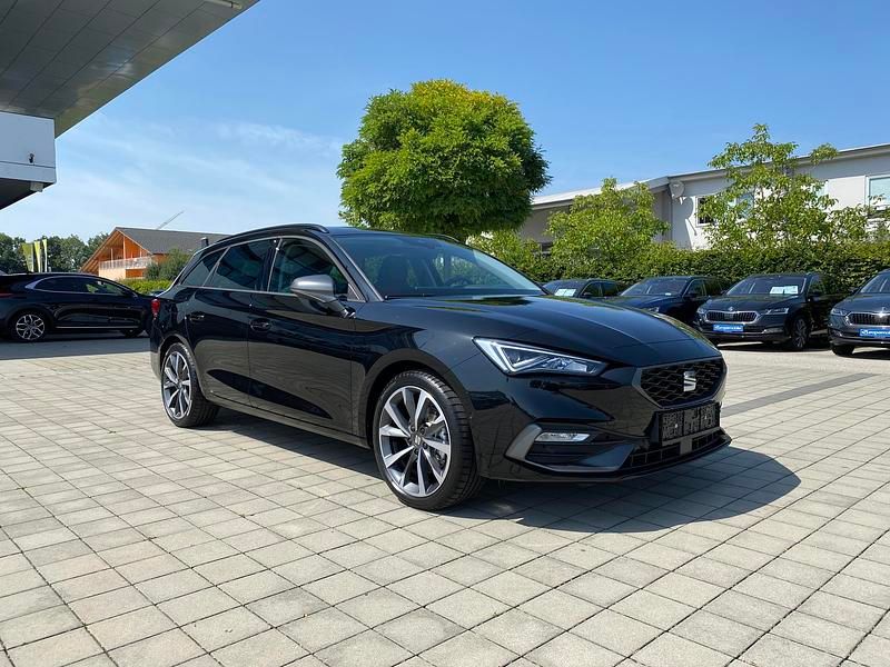 Midnight schwarz meta.../schwarz Gebraucht 2021 Seat Leon ST FR Kombi | 23.425 € (Fairer Preis) - Bild 1/3
