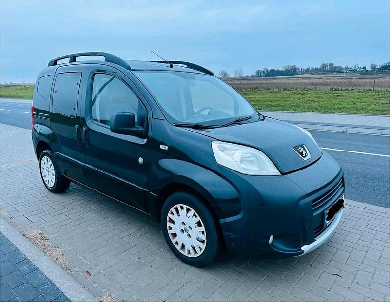 Gebraucht Peugeot Bipper Outdoor 95 PS (69 kW) 2010 Schwarz Van / Kleinbus