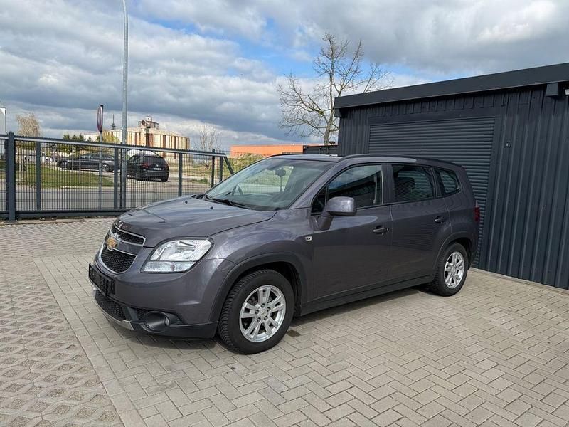 Gebraucht Chevrolet Orlando LT 141 PS (103 kW) 2011 Grau Van / Kleinbus