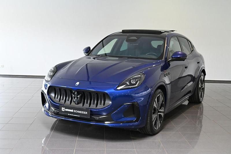 Blu intenso metallic Gebraucht 2025 Maserati Grecale Folgore SUV | 76.750 € - Bild 1/4