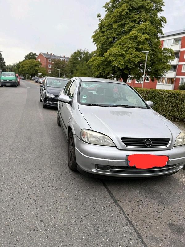 Gebraucht Opel Astra 101 PS (74 kW) 2001 Grau Limousine