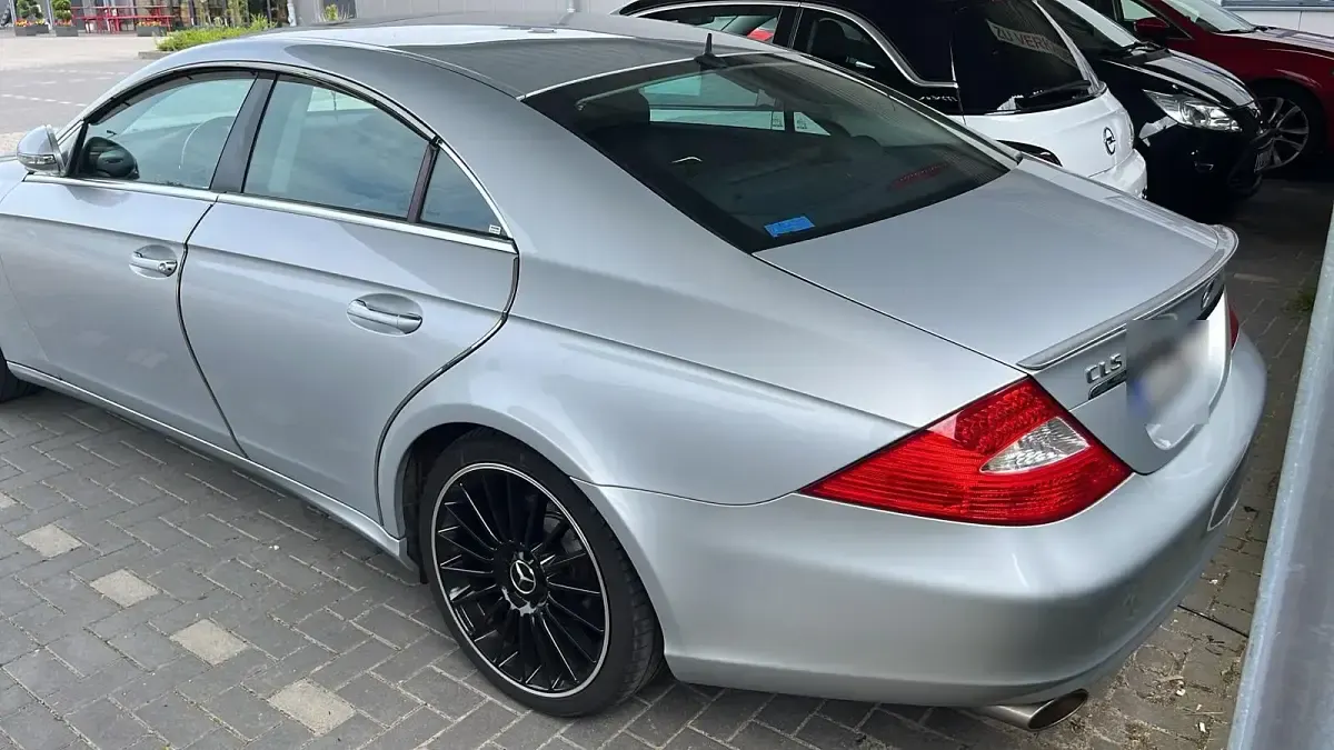 Gebraucht Mercedes CLS500 306 PS (225 kW) 2007 Silber Limousine