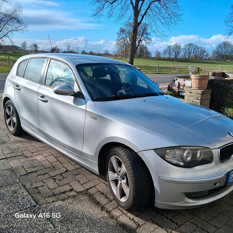 Gebraucht BMW 116 116 PS (85 kW) 2009 Silber Kleinwagen